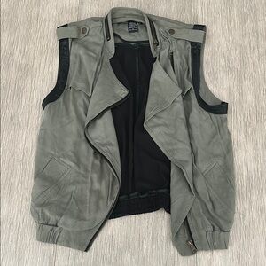 living doll Olive Green Sleeveless Moto Vest